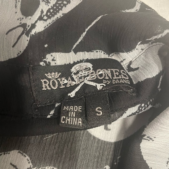 Royal bones Black and White‎ Skull Print Sleeveless Top - Picture 4 of 4